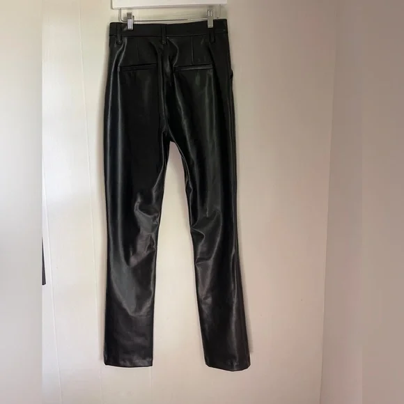 Abercrombie & Fitch The Skinny Ultra High Rise Black Vegan Leather Pants 8/29L - Picture 8 of 14